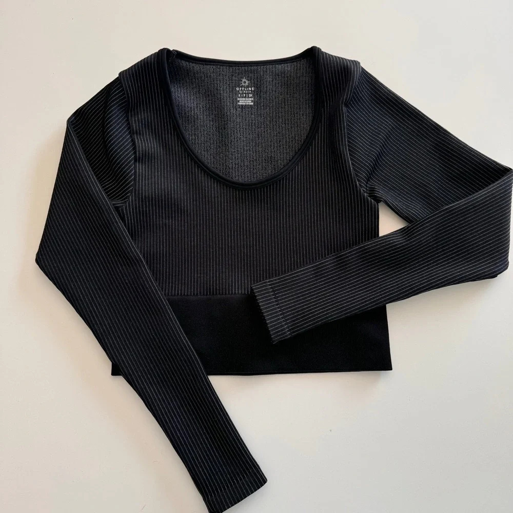 Aerie- Offline- Ribbed- Long sleeve top-Athleisure-Crop- Workout- Women’s Small